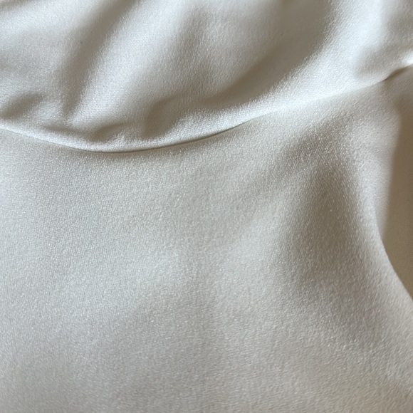 Shrub Mod White Ruffle Skork - Picture 6 of 6